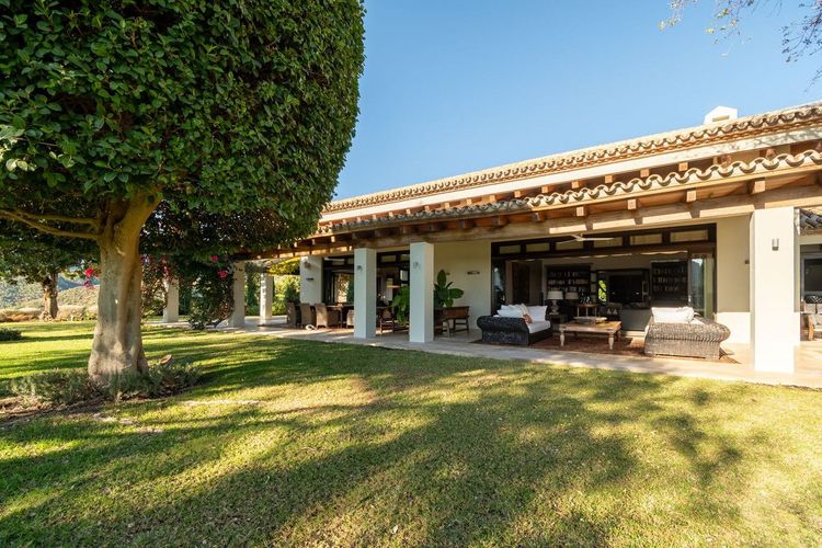 House | Resale in La Zagaleta in La Zagaleta, Costa del Sol - Photo 4