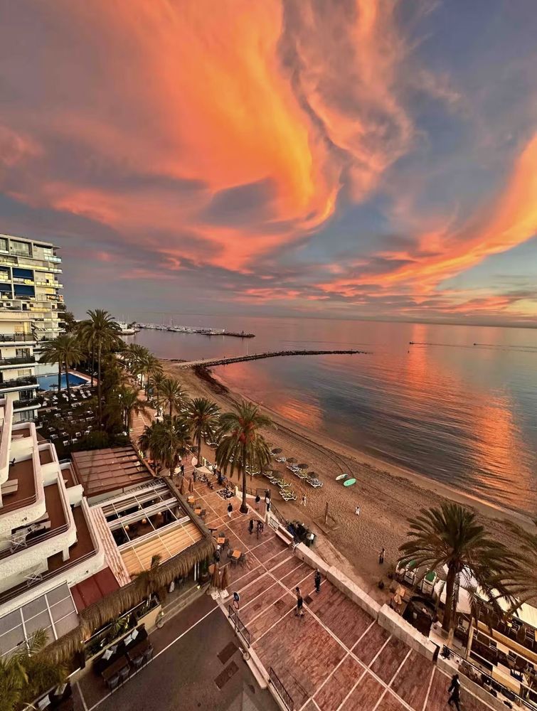 Apartment | Resale in Marbella in Marbella Others, Costa del Sol - Main property photo