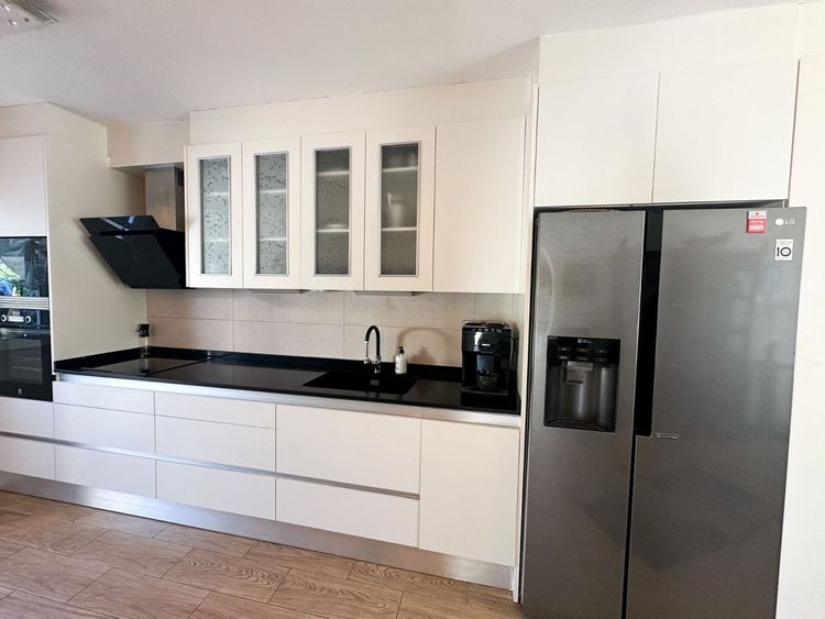 House | Resale in Torrevieja in Torrevieja, Costa Blanca - Photo 4