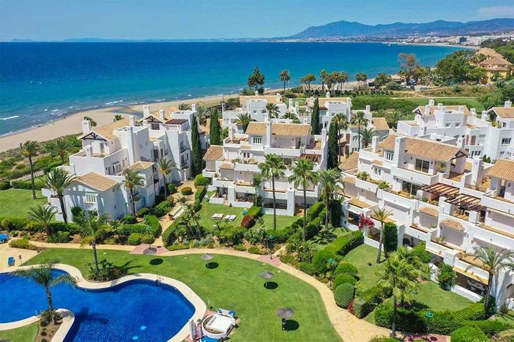Apartment | Resale in Marbella in Marbella Others, Costa del Sol - Photo 3