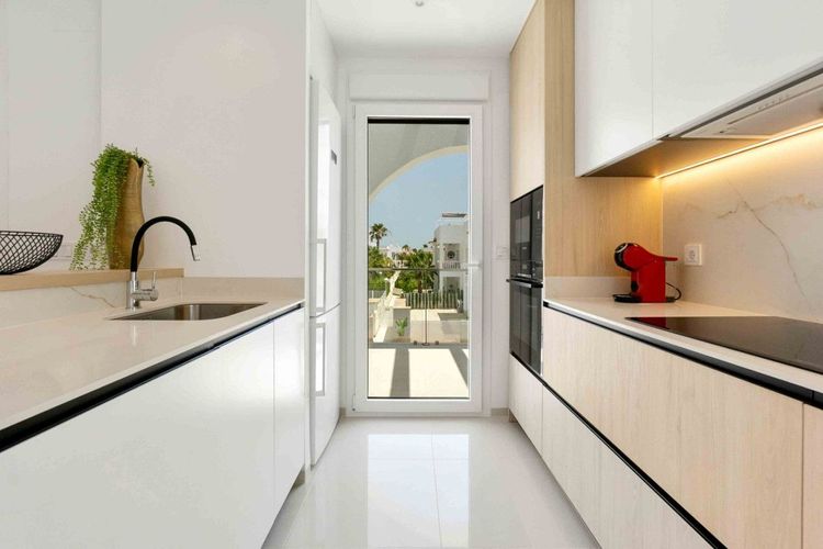 Penthouse | Resale in Dona Pepa in Dona Pepa, Costa Blanca - Photo 4