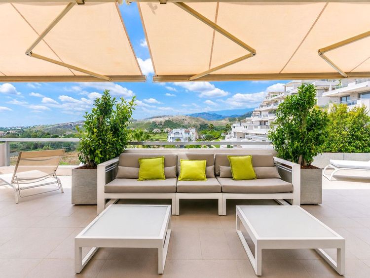 Apartment | Resale in Benahavís in Benahavís Others, Costa del Sol - Photo 4