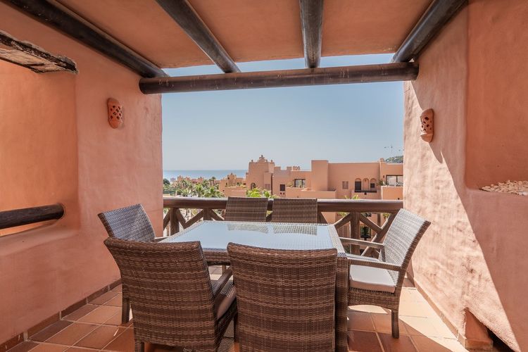 Apartment | Resale in La Duquesa - Development photo 1