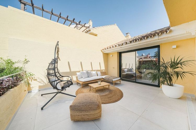 Penthouse | Resale in New Golden Mile in New Golden Mile, Estepona East Others, Costa del Sol - Photo 4