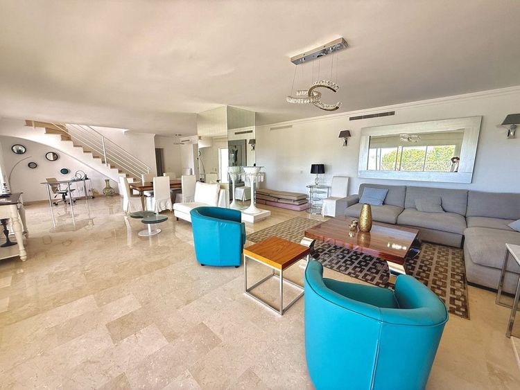 Penthouse | Resale in Marbella in Marbella Others, Costa del Sol - Photo 2
