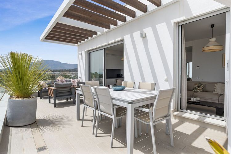 Penthouse | Resale in Cancelada in Cancelada, Costa del Sol - Photo 3