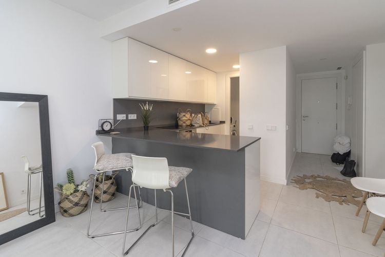 Apartment | Resale in Estepona in Estepona, Costa del Sol - Photo 4