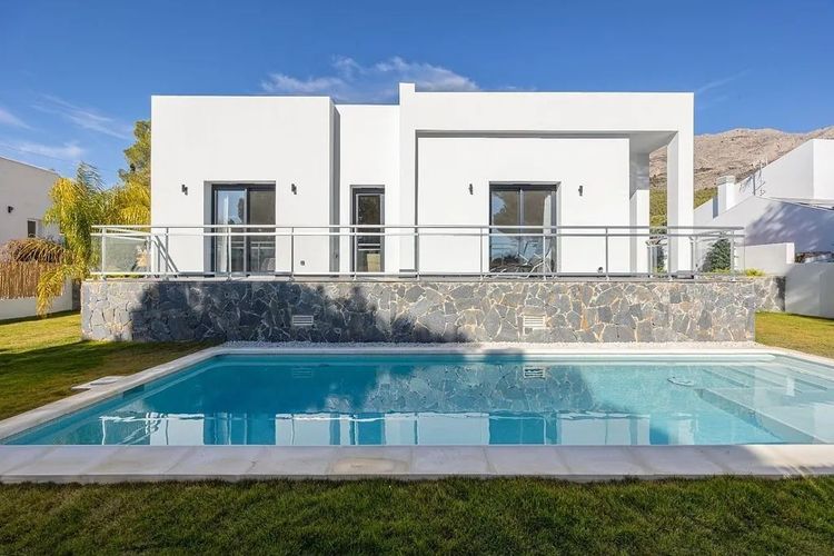 House | Resale in Altea in Altea, Costa Blanca - Photo 3