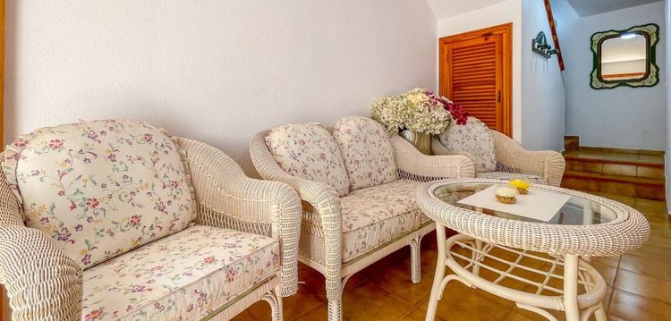 House | Resale in Playa Flamenca in Playa Flamenca, Costa Blanca - Photo 5