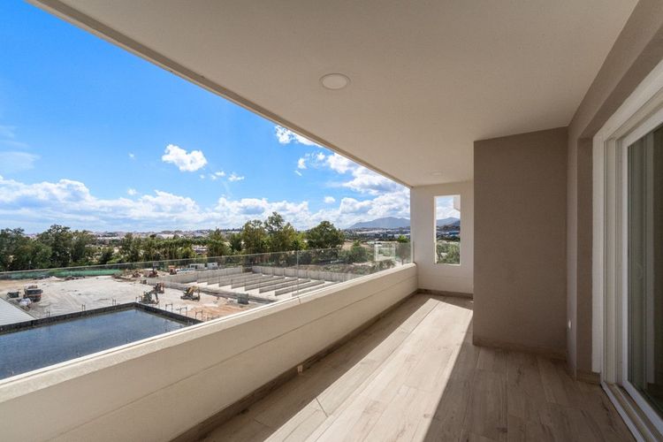 Apartment | Resale in La Campana in La Campana, Costa del Sol - Photo 2