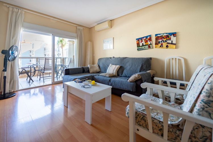 Apartment | Resale in Los Boliches in Los Boliches, Costa del Sol - Photo 4