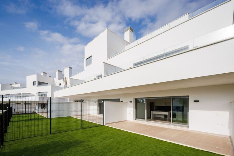 Apartment | Resale in Cancelada in Cancelada, Costa del Sol - Photo 2