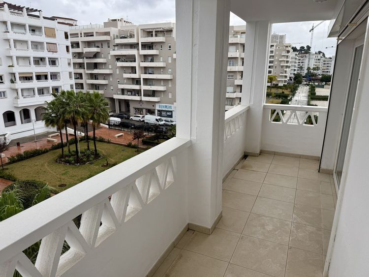 Apartment | Resale in La Campana - Development photo 1