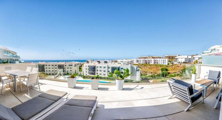 Apartment | Resale in Higueron in Higueron, Costa del Sol - Photo 2
