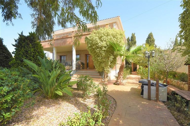 House | Resale in Rojales in Rojales, Rosales / Quesada, Costa Blanca - Photo 4