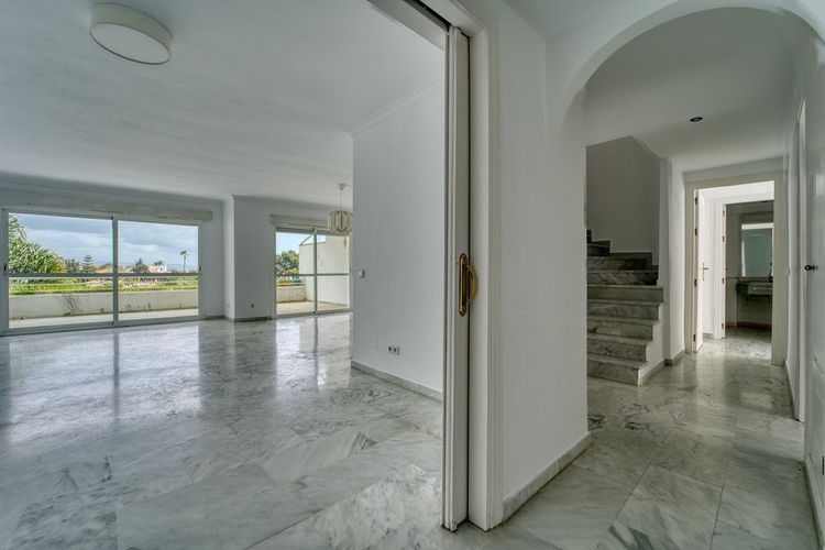Penthouse | Resale in Guadalmina Baja in Guadalmina Baja, Costa del Sol - Photo 5