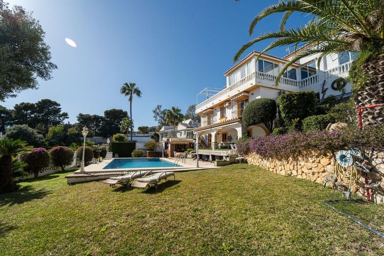 House | Resale in Torremuelle in Torremuelle, Costa del Sol - Photo 5