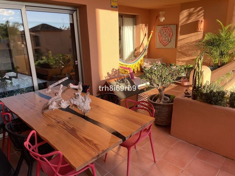 Apartment | Resale in Bel Air in Bel Air, Costa del Sol - Photo 2