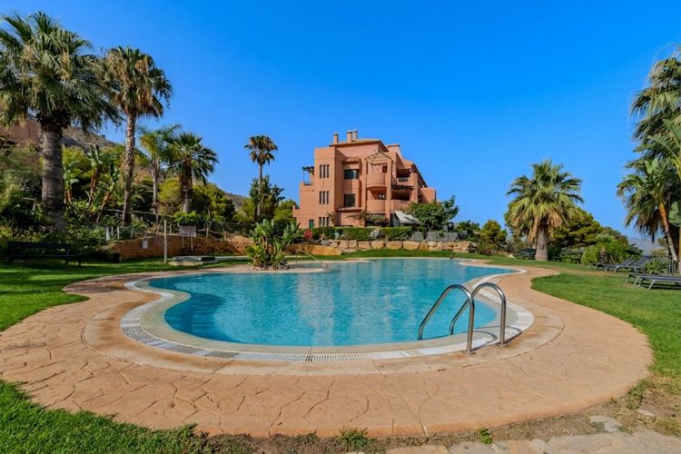 Apartment | Resale in Finestrat in Finestrat, Costa Blanca - Photo 3