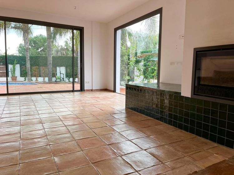 House | Resale in Marbella in Marbella Others, Costa del Sol - Photo 4