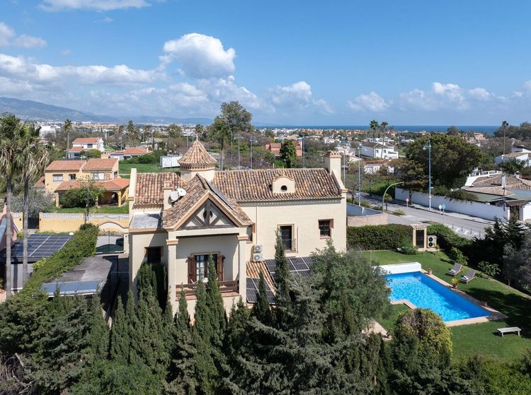 House | Resale in San Pedro de Alcántara in San Pedro de Alcántara Others, Costa del Sol - Photo 5