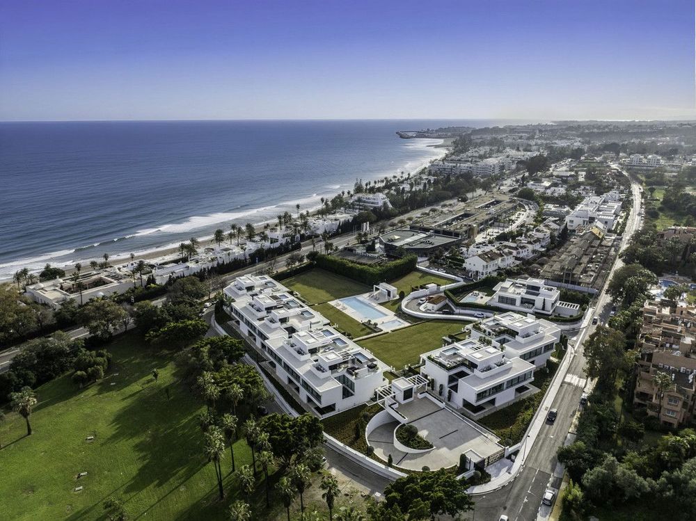 House | Resale in The Golden Mile in The Golden Mile, Costa del Sol - Main property photo