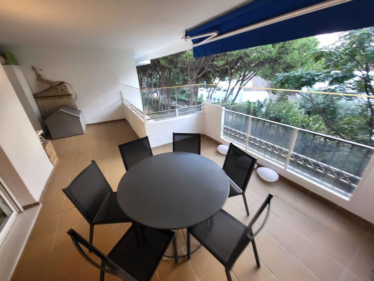 Apartment | Resale in Puerto Banús in Puerto Banús, Costa del Sol - Photo 5