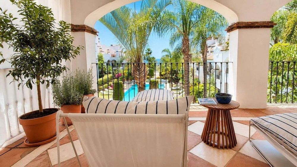 Apartment | Resale in Nagüeles in Nagüeles, Costa del Sol - Main property photo