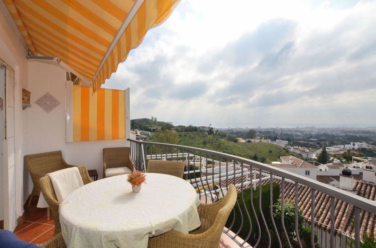 House | Resale in Mijas in Mijas Others, Costa del Sol - Photo 3