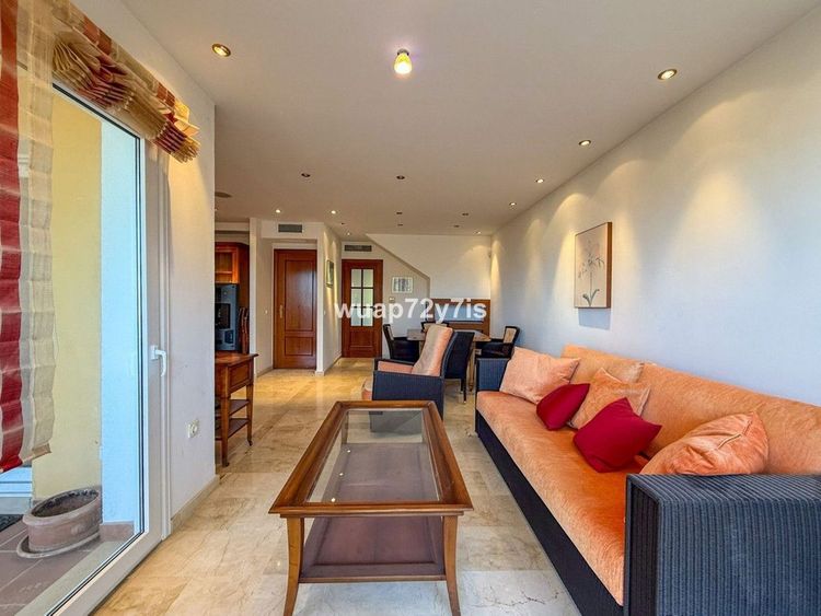 Apartment | Resale in Costabella in Costabella, Marbella East, Costa del Sol - Photo 5