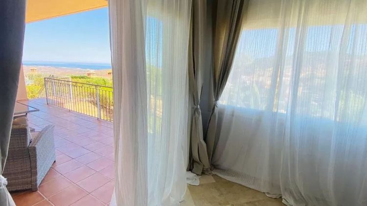 Apartment | Resale in La Mairena in La Mairena, Costa del Sol - Photo 2