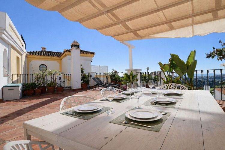 House | Resale in La Heredia in La Heredia, Costa del Sol - Photo 5