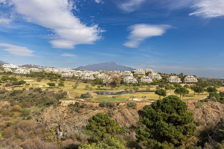 Apartment | Resale in Benahavís - Development photo 1