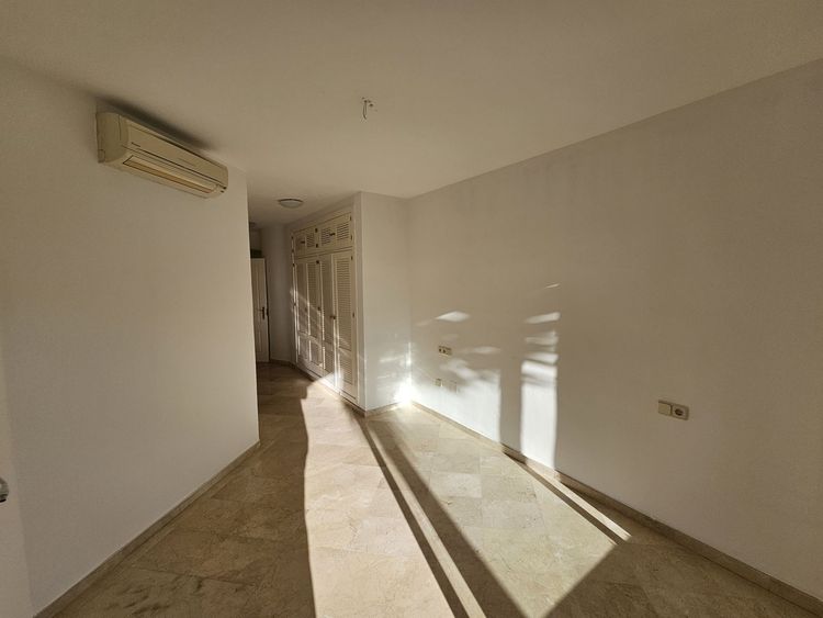 House | Resale in Riviera del Sol in Riviera del Sol, Costa del Sol - Photo 3