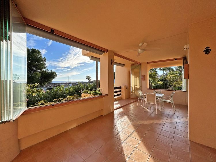 Apartment in The Golden Mile in The Golden Mile, Nagueles-Milla de Oro, Costa del Sol - Photo 2