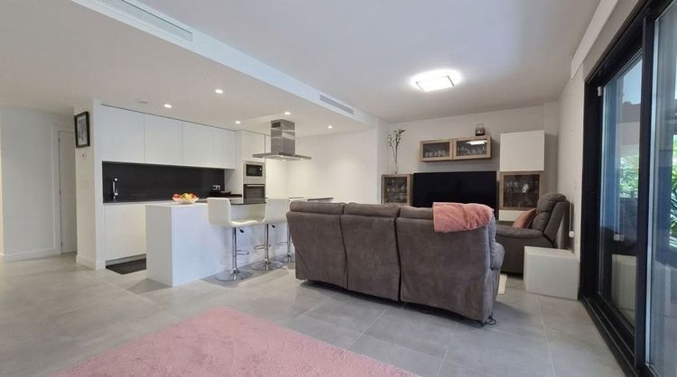Apartment | Resale in Selwo in Selwo, Costa del Sol - Photo 2