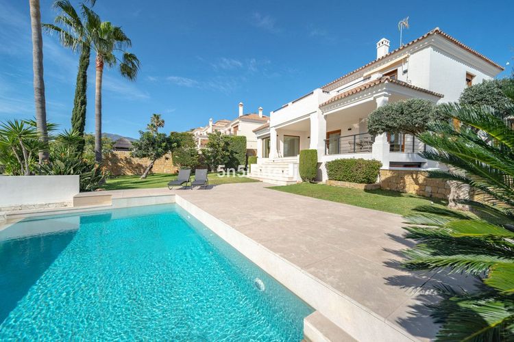 House | Resale in Benahavís - Development photo 1