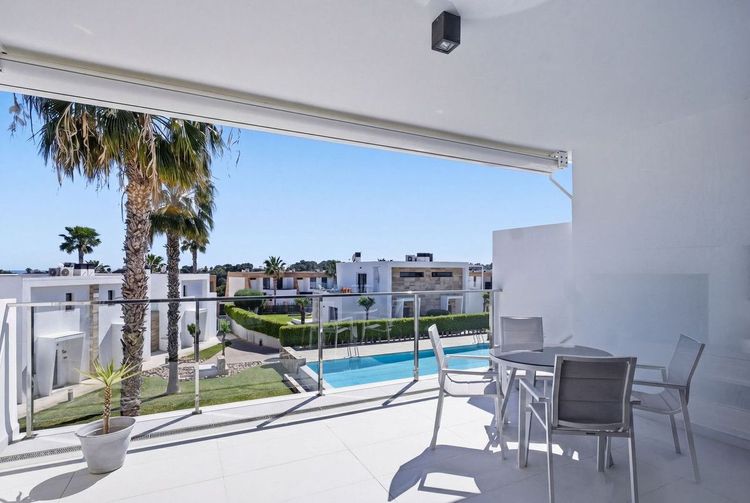Apartment | Resale in Los Dolses in Los Dolses, Costa Blanca - Photo 2