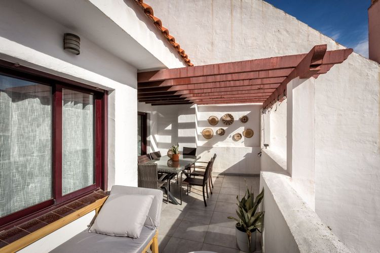 Apartment | Resale in Nueva Andalucía in Nueva Andalucía Others, Costa del Sol - Photo 5