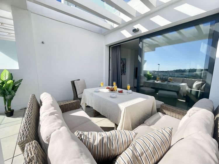 Apartment | Resale in La Cala de Mijas in La Cala de Mijas, Costa del Sol - Photo 3