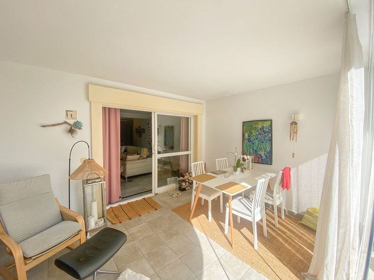 Apartment | Resale in Calahonda in Calahonda, Costa del Sol - Photo 4