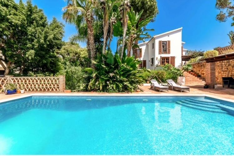 House | Resale in Elviria in Elviria, Costa del Sol - Photo 3