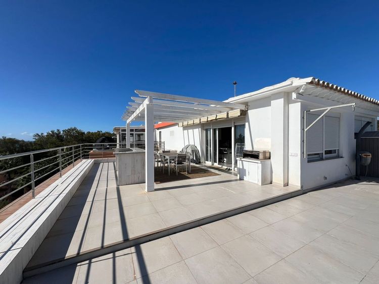 Penthouse | Resale in Carib Playa in Carib Playa, Costa del Sol - Photo 2