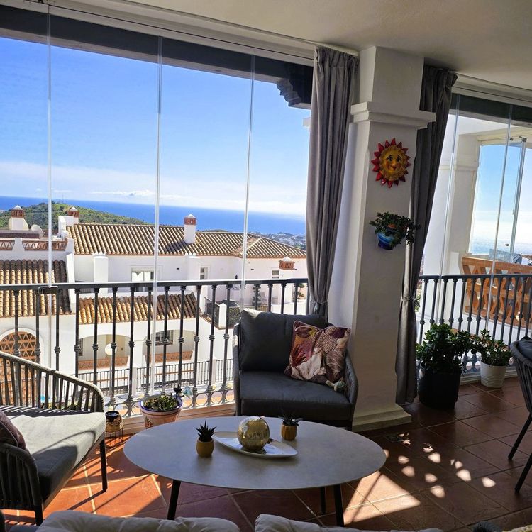 Apartment | Resale in Calahonda - Development photo 1