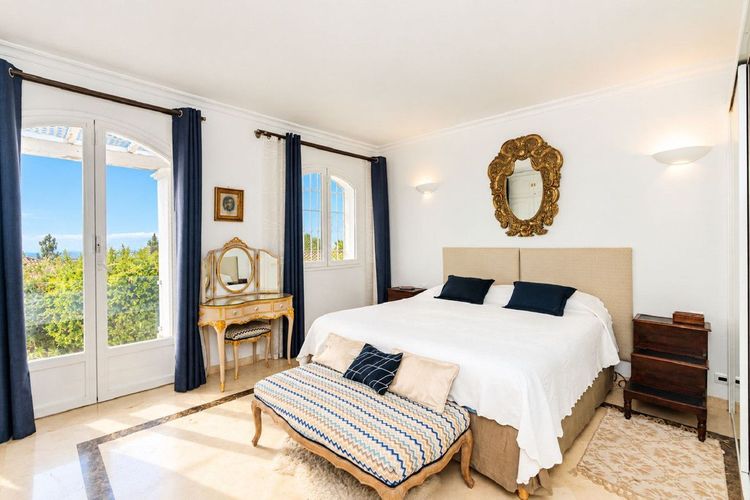House | Resale in Istán in Istán, Ojén, Costa del Sol - Photo 5