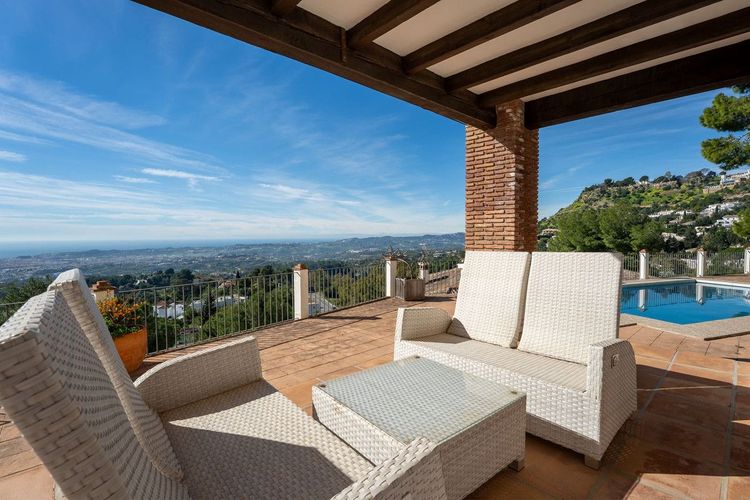 House | Resale in Mijas in Mijas Others, Costa del Sol - Photo 2