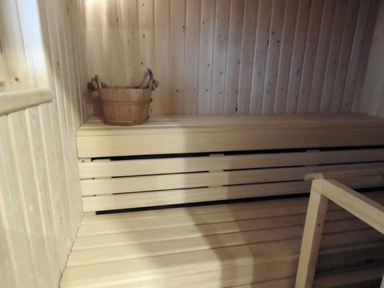 House | Resale in Los Pacos in Los Pacos, Costa del Sol - Photo 3