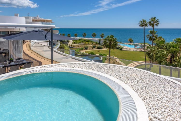 Penthouse | Resale in Estepona - Development photo 1