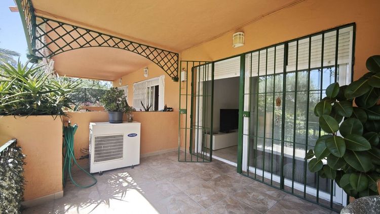 Apartment | Resale in Guadalmina Alta in Guadalmina Alta, Costa del Sol - Photo 3