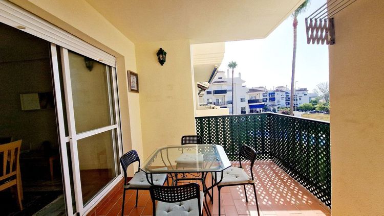 Apartment in Nueva Andalucía in Nueva Andalucía Others, Nueva Andalucía, Costa del Sol - Photo 3